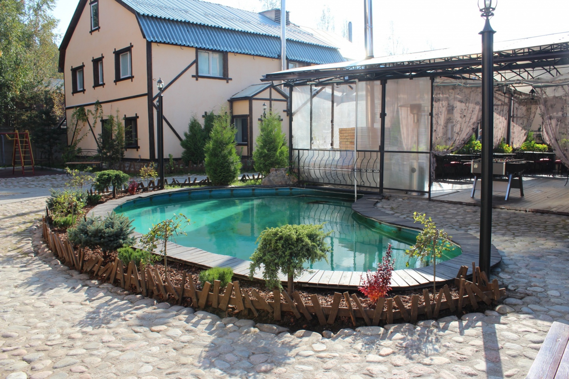 Фото отеля 2