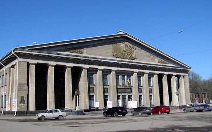 Дворец культуры ул ленина 81а рыльск фото