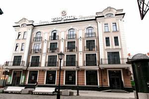 Сулейман Палас