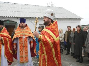 Свято-Димитриевский храм (ул. Ленина, 117, п. г. т. Бойковское / Тельманово), православный храм в Донецкой области