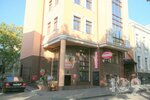 Продуктовий магазин Центральний (вулиця В'ячеслава Чорновола, 1) ، محل بقالة