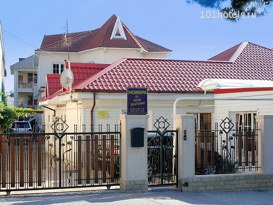 Фото отеля 2