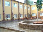 Gostinichny kompleks Dyuk (selyshche miskoho typu Solonytsivka, Sumskyi Shlyakh Street, 84) ، فندق