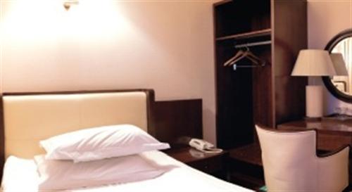 Фото Мартон Пелас