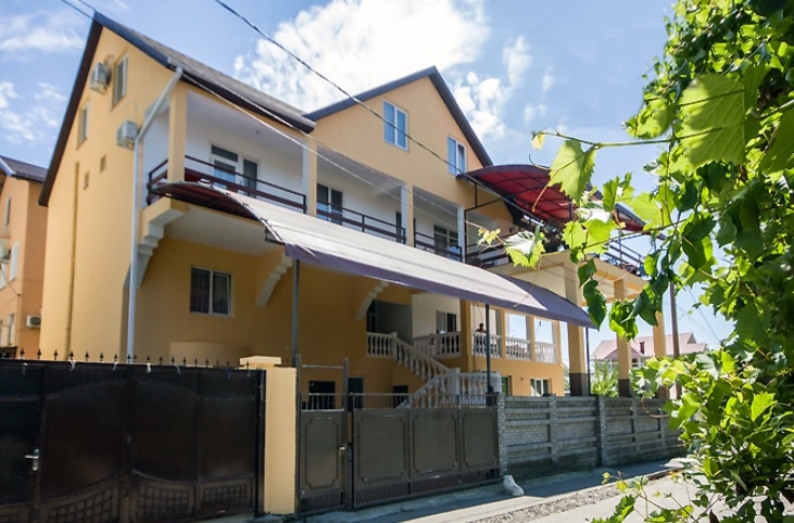 Фото отеля 1