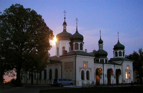 Монастырь Свято-Троицкий Ионинский монастырь, Киев, фото