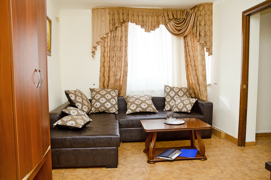 Фото Marton Вилла Марс