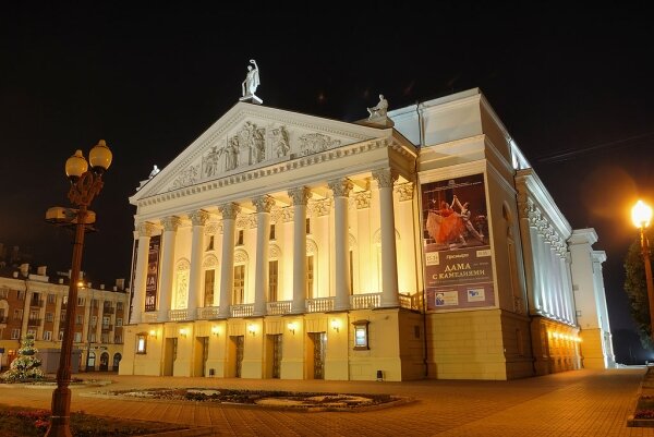 https://avatars.mds.yandex.net/get-altay/247136/2a0000015b2eba02f8b21ddbea9c579ff4ed/XXL