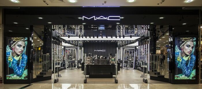 Perfume and cosmetics shop Mac Cosmetics, Moscow, photo