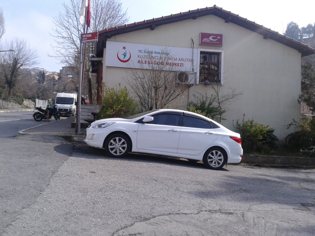 Ambulatory care centre, first aid post Kuzguncuk Ethem Arutan Family Health Center, Istanbul, photo