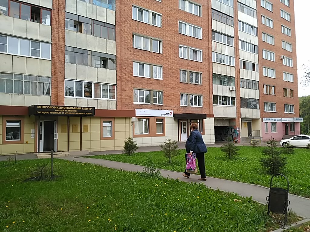 11_пр. Ветеранов 135к3, парадные 5-7 - пр. Ветеранов 135к3 и Светлановский пр. 1