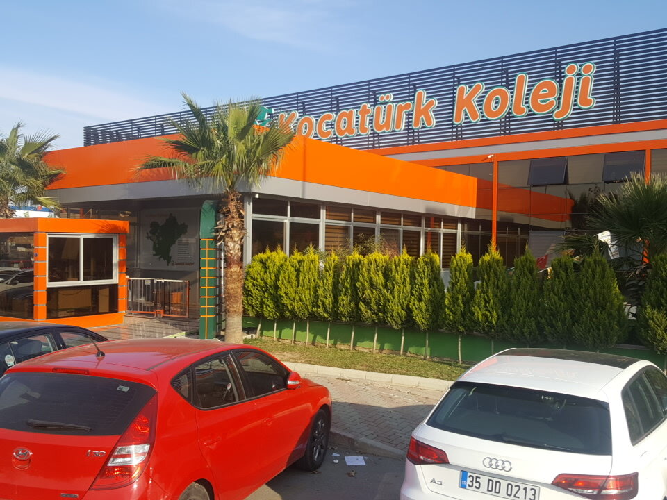 Primary school Kocaturk Schools, Izmir, photo