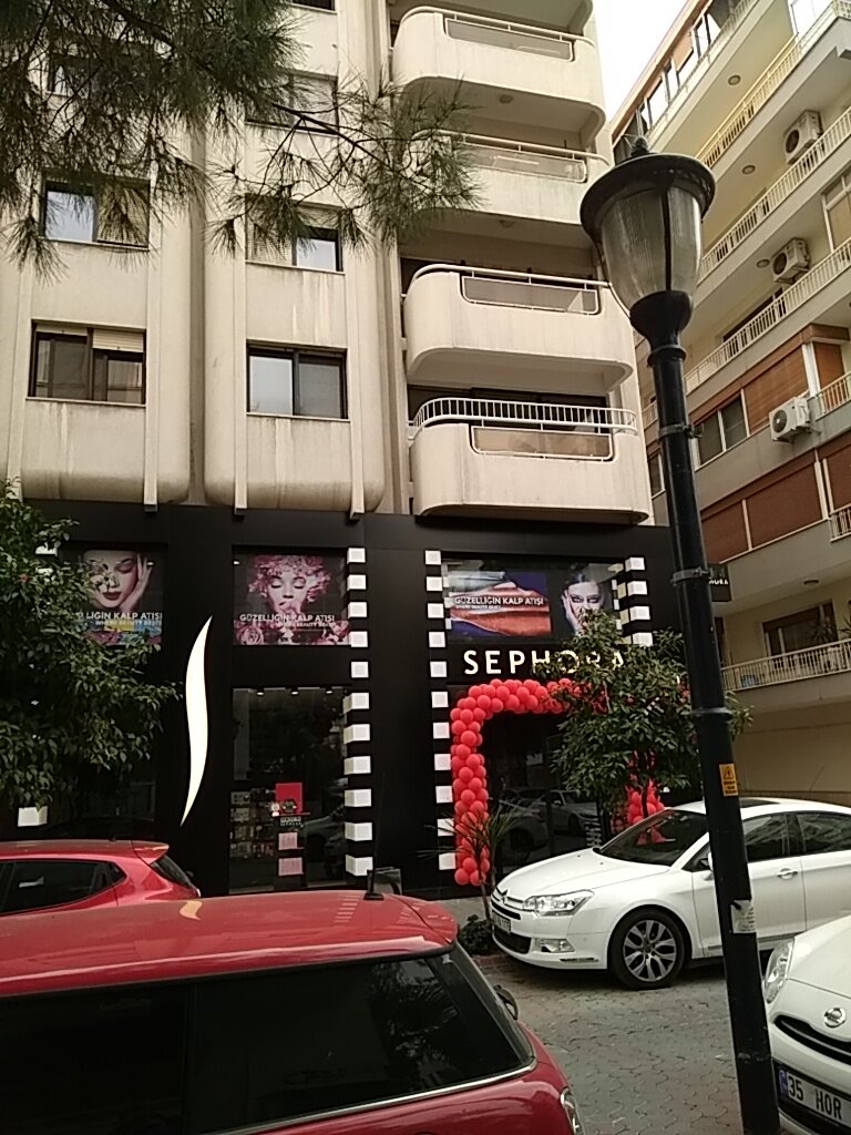 Kozmetik ve parfümeri mağazaları Sephora Alsancak, Konak, foto