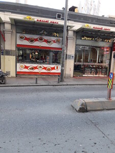 Bambi Cafe Taksim (Cihangir Mah., Sıraselviler Cad., No:2, Beyoğlu, İstanbul), fast food  Beyoğlu'ndan