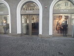 Hugo Boss (Myronosytska Street, 48), clothing store