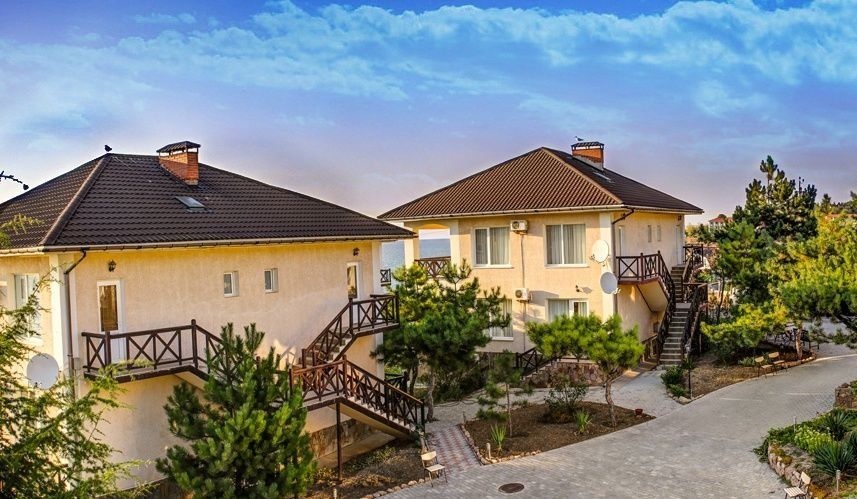 Фото отеля 2