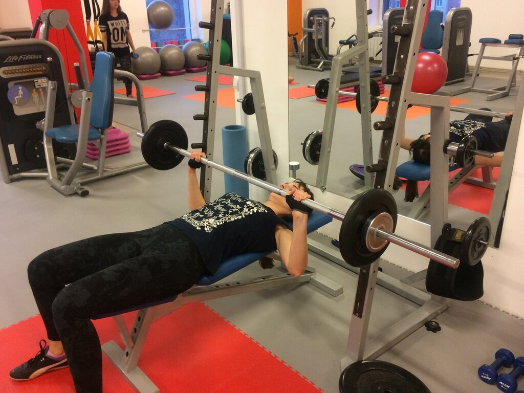 Фитнес клуб звездный