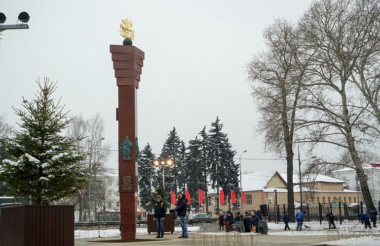 Жанровая скульптура Город воинской доблести, Солнечногорск, фото