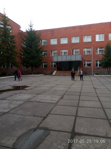 Ortaokul Secondary school № 51, Kaluga, foto