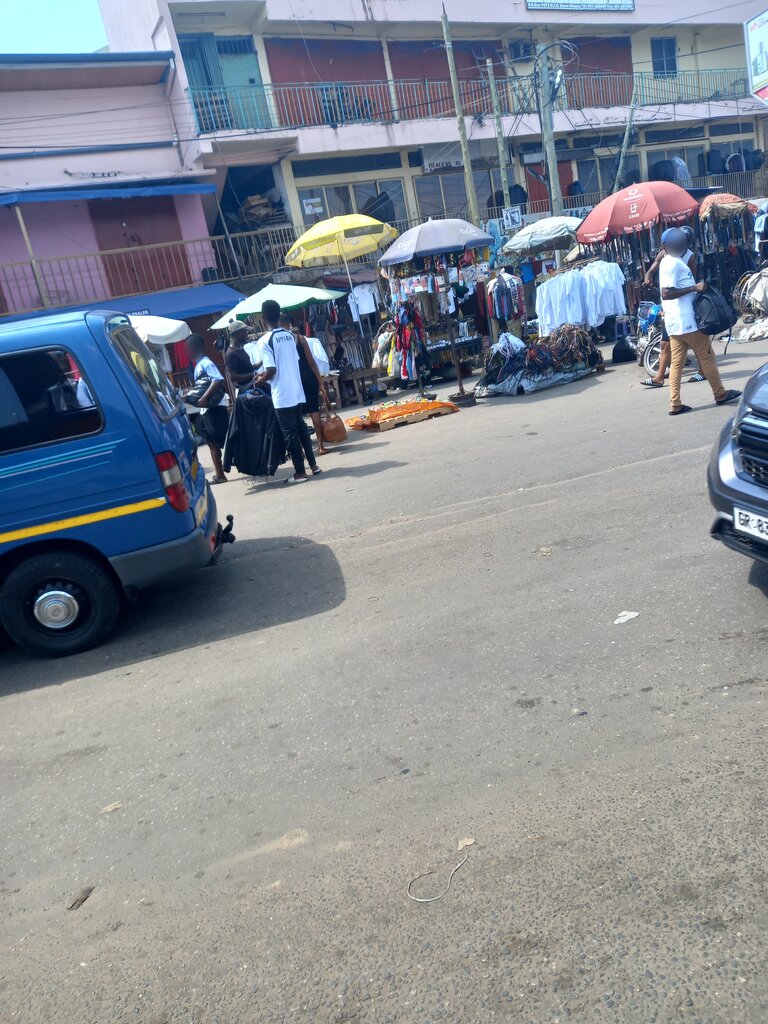 Hardware store Ingco, Accra, photo
