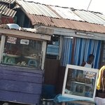 Domeabra Drinking Spot (Greater Accra Region, Ledzokuku-Krowor Municipal, Teshie, Teshie), second-hand shop