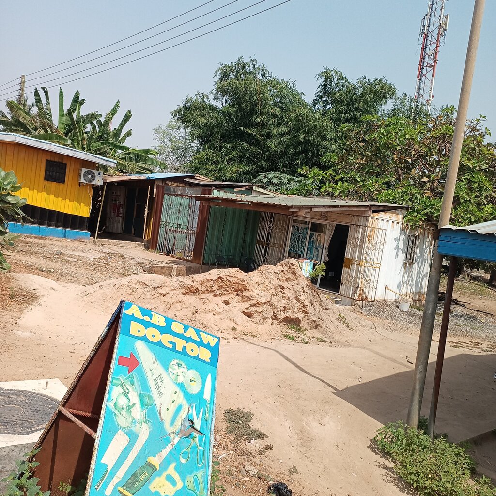 Hardware store A.B Saw Doctor, Earth, photo