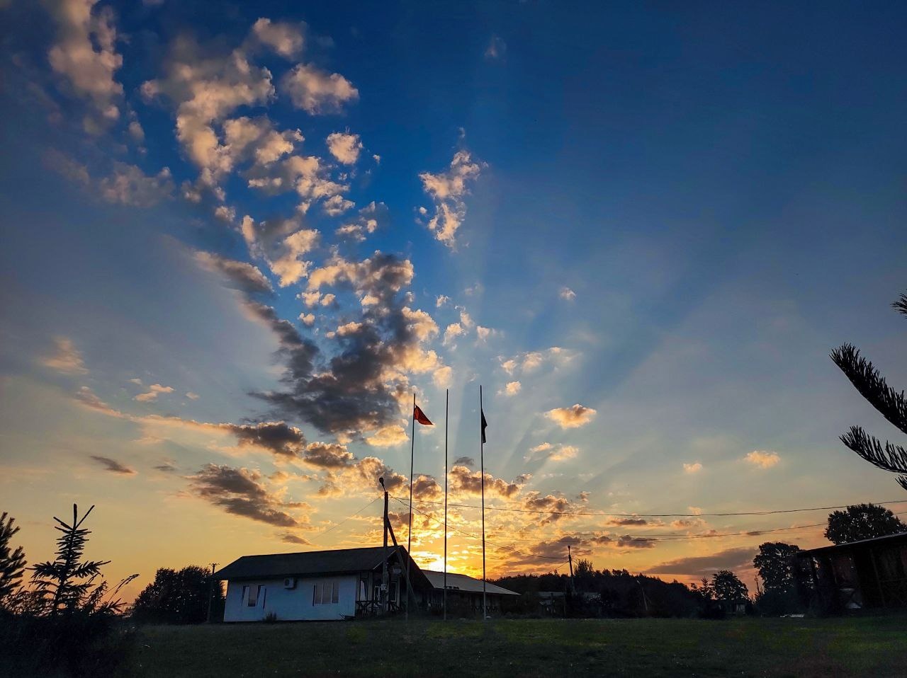 Фото Спортивно-рыболовная база отдыха Здешево