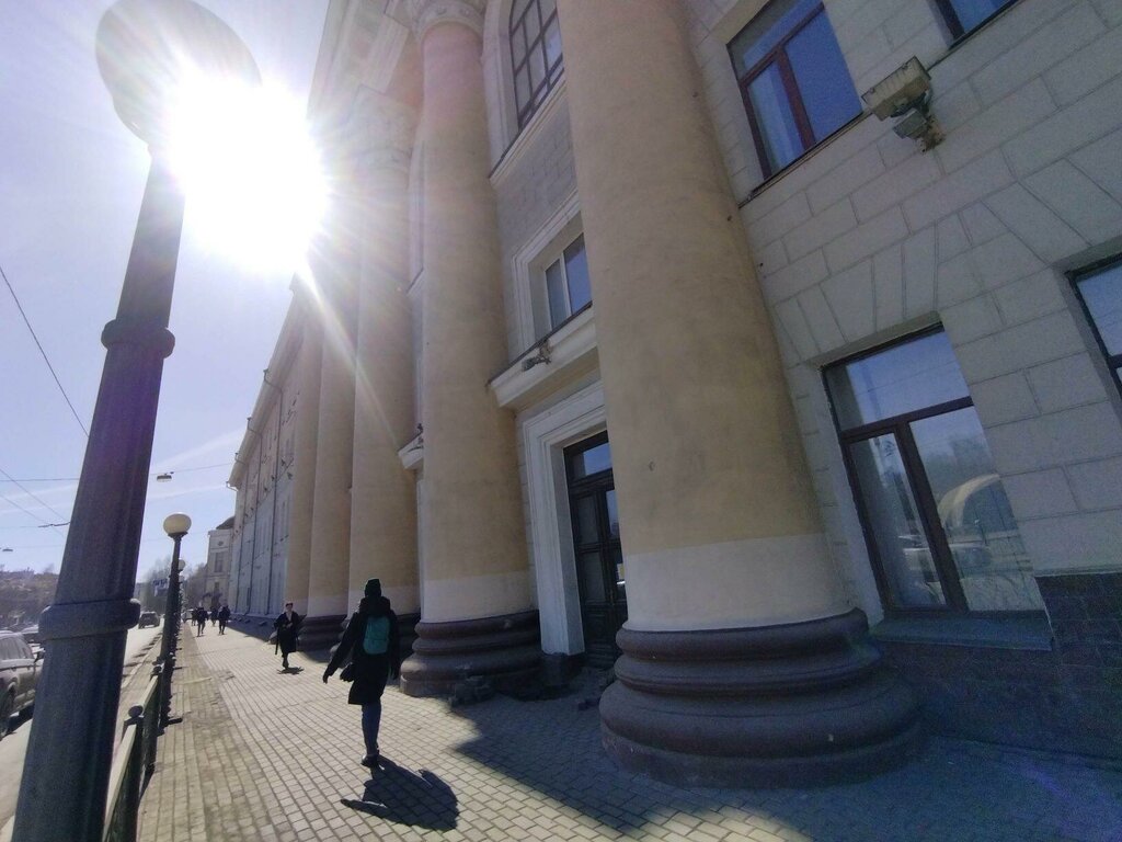 كلية، جامعة Institut dopolnitelnogo obrazovaniya Tusur ، تومسك، صورة