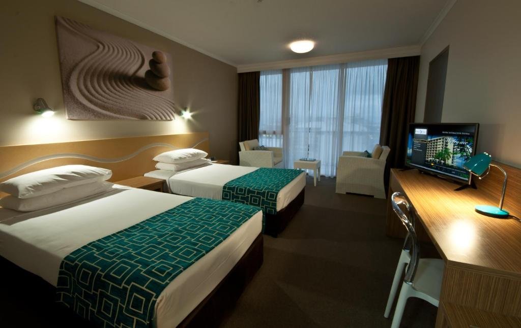 Фото Pacific Hotel Cairns