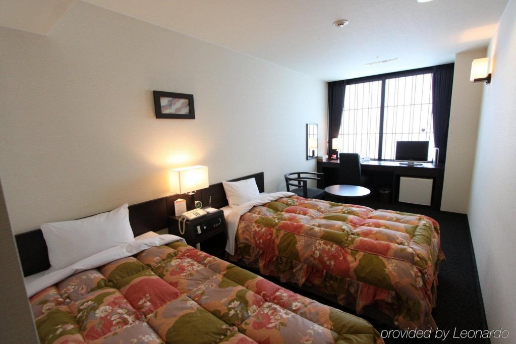 Фото Kyoto Tower Hotel