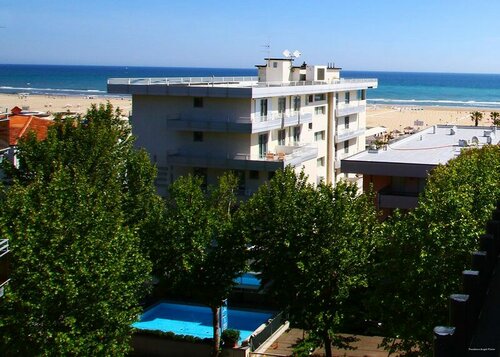 Внешний вид отеля Residence Angeli Rimini в Римини, фото 2