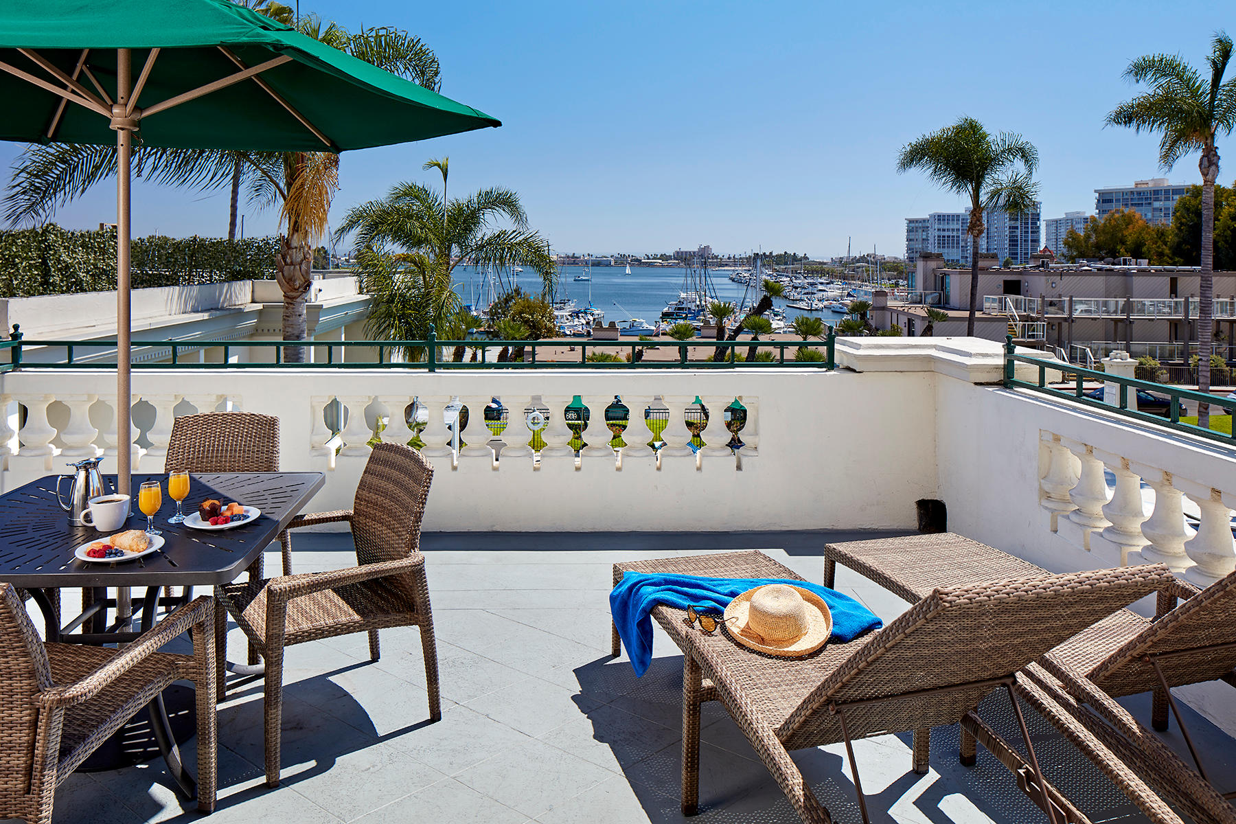 Фото Glorietta Bay Inn Coronado Island