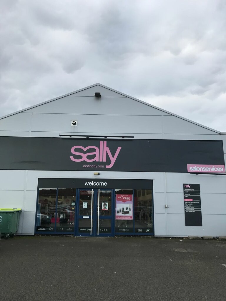 Hairdresser Salon Services, England, photo