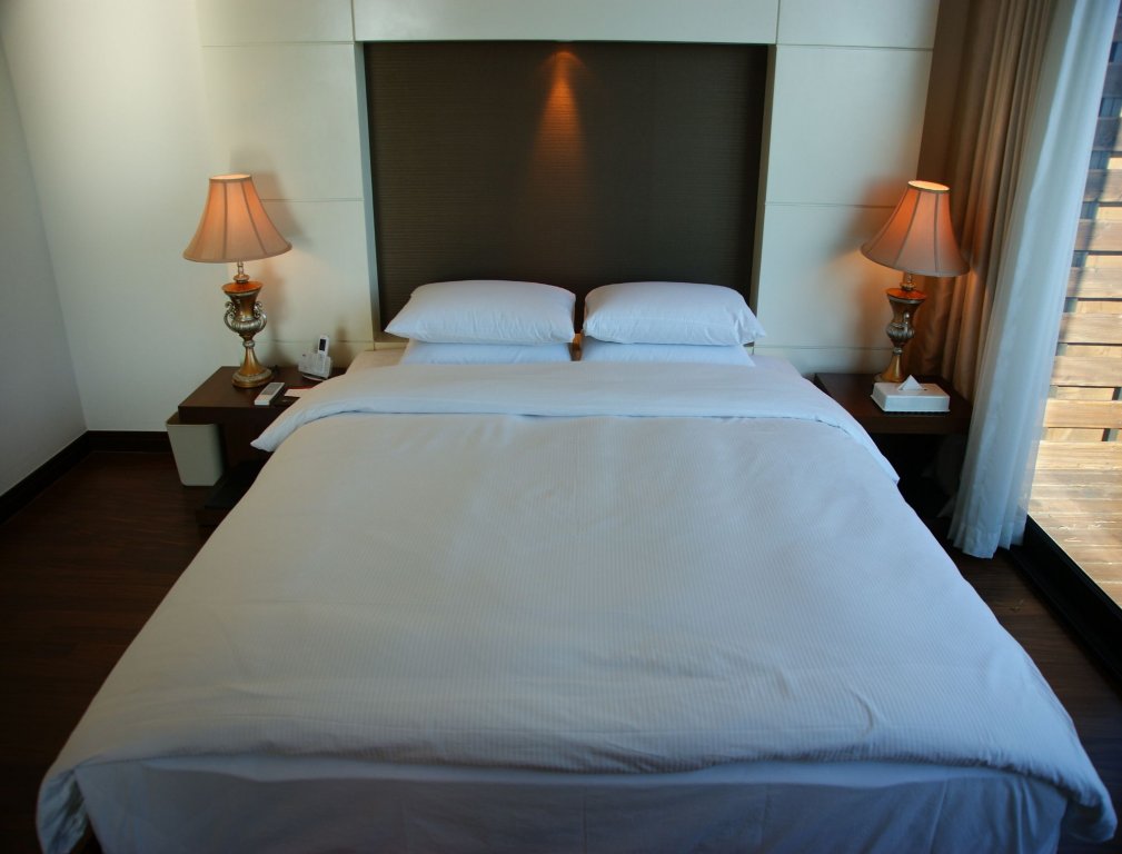 Фото Sunset Business Hotel