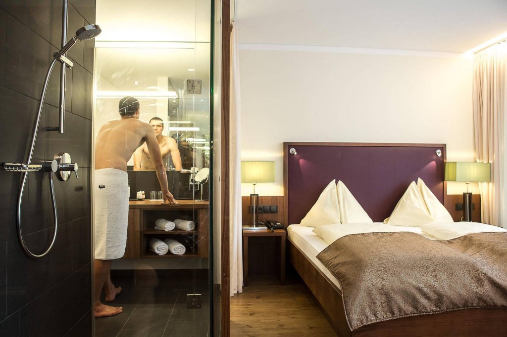 Фото Hotel Garni Sonne