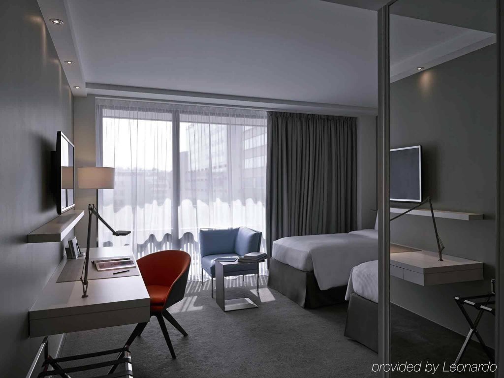 Фото Pullman Paris Tour Eiffel