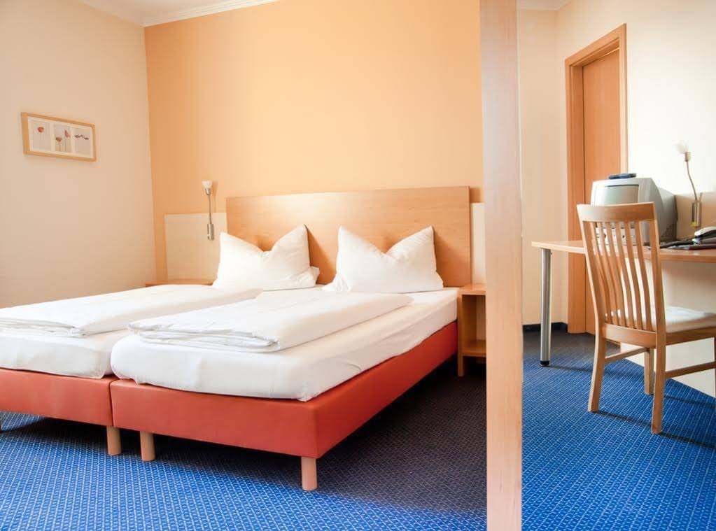 Фото Hotel Villa Toskana