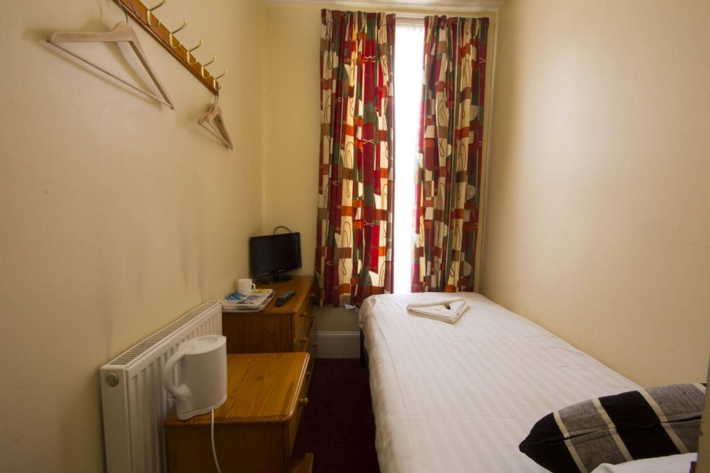 Фото Oyo Sino Hotel