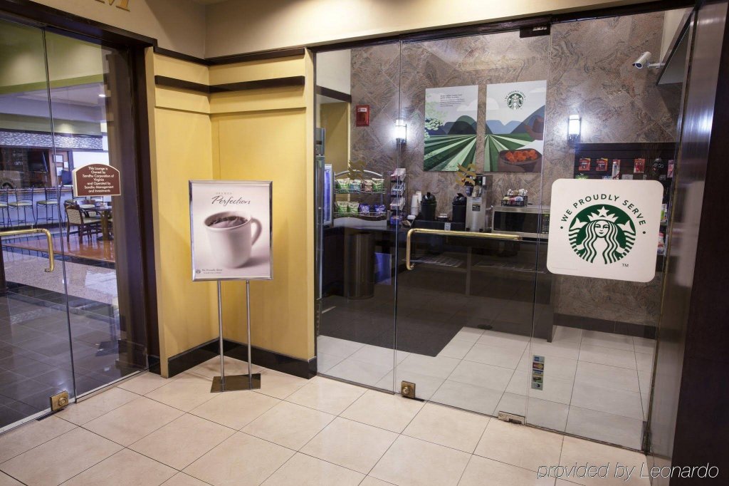 Фото Delta Hotels by Marriott Richmond Downtown