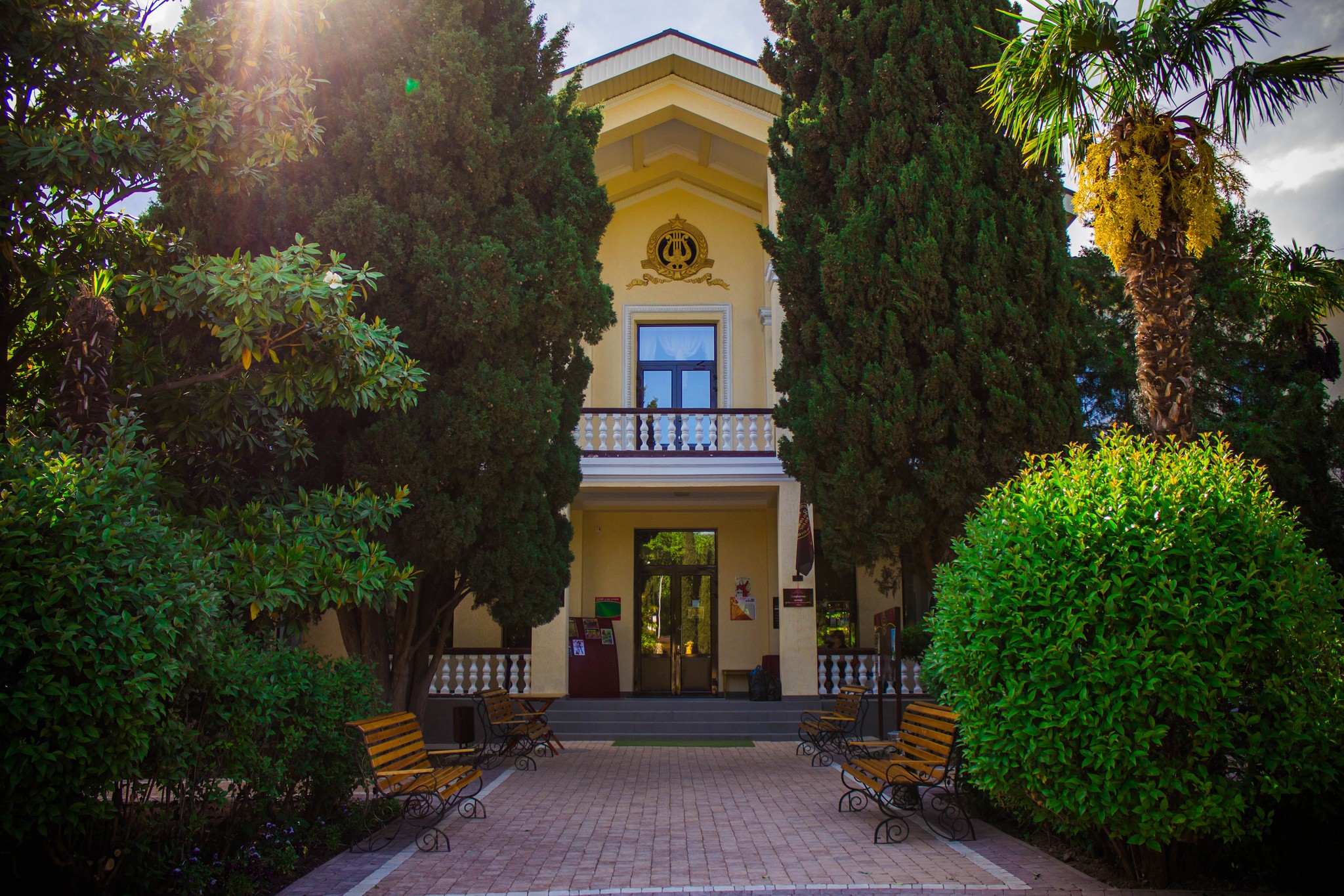 Фото Голден