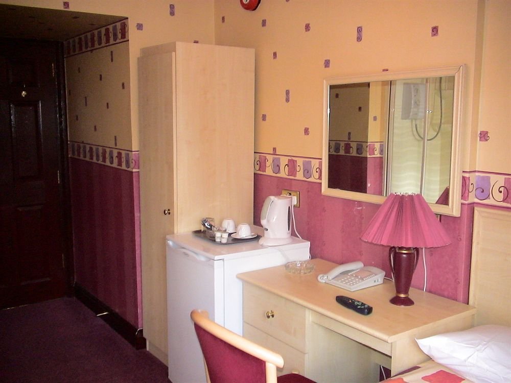 Фото The Bridge House