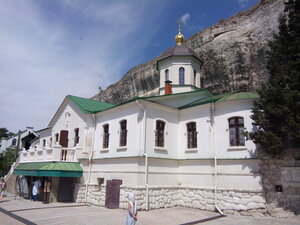 Настоятельский корпус Инкерманского монастыря (Sevastopol, Balaklavskiy District, Town of Inkerman), landmark, attraction