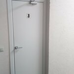 LLC Comfort and safety (Maksima Bagdanovicha Street, 142), puertas
