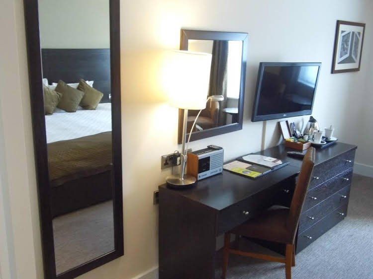 Фото The Rose & Crown Wimbledon