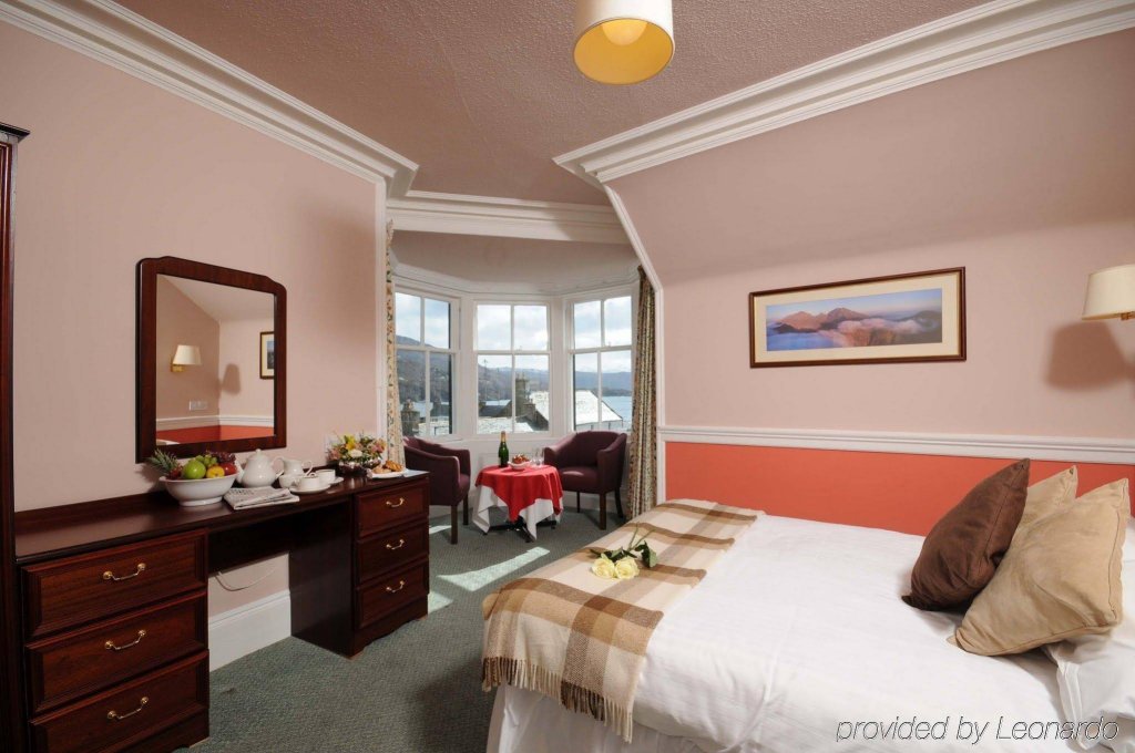 Фото Caledonian Hotel