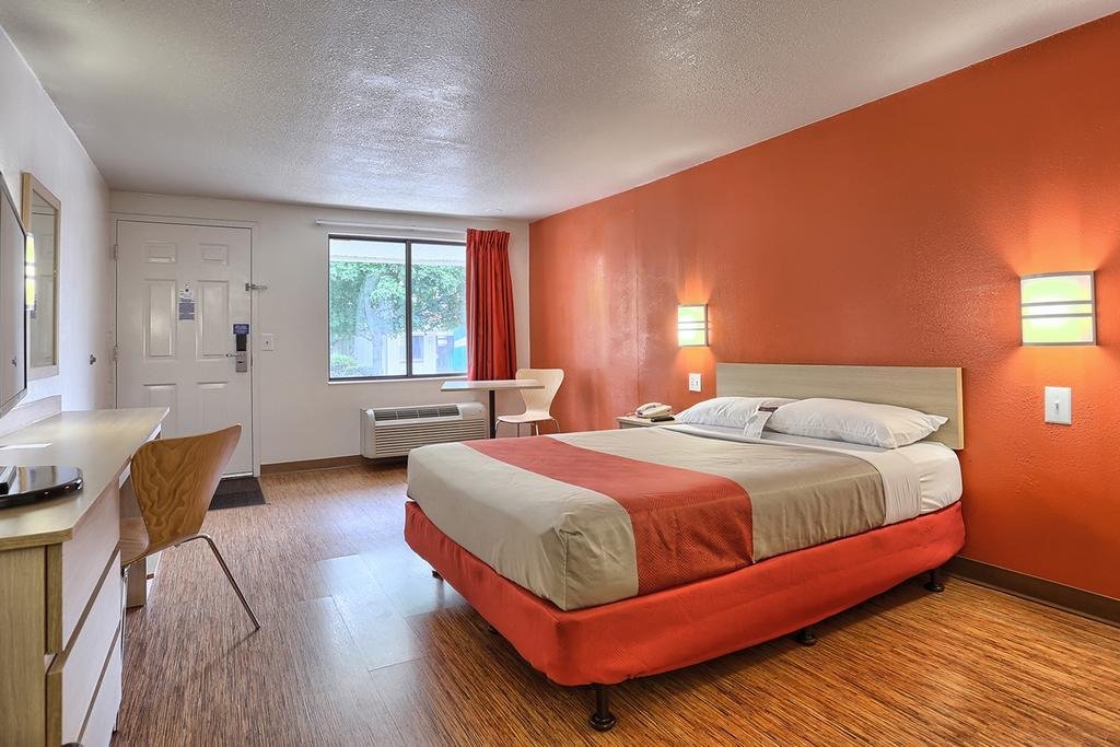 Фото American Inn