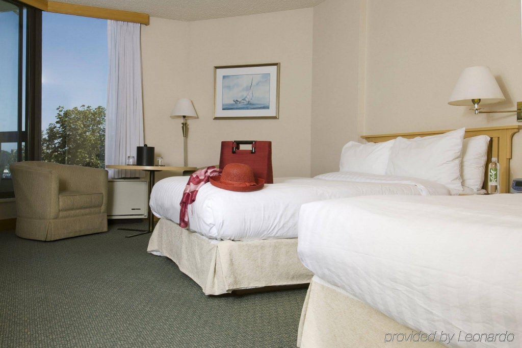 Фото Inn at Laurel Point