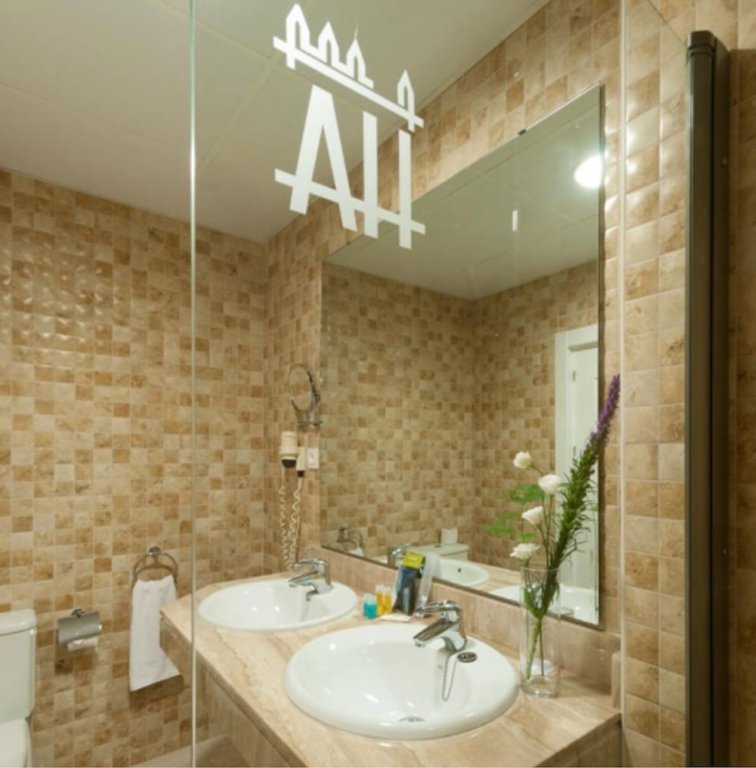 Фото Hotel Alcazar