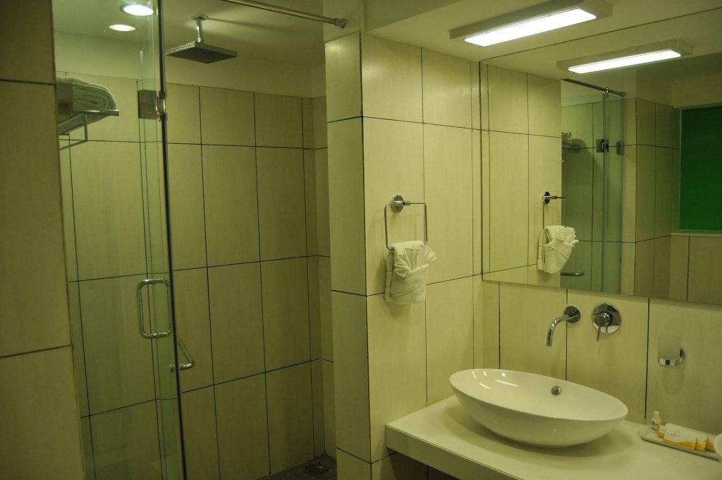 Фото Icon Select by Bhagini