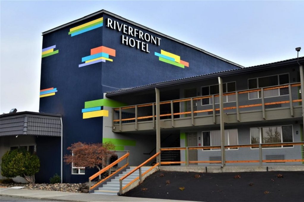 Фото Riverfront Hotel, SureStay Collection by Best Western